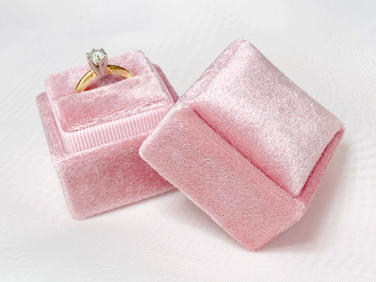 Proposal Ring Box Velvet Vintage Handmade Bride' s Ring Bearer Box, Rose Pink Color, Square, hold 1 Ring
